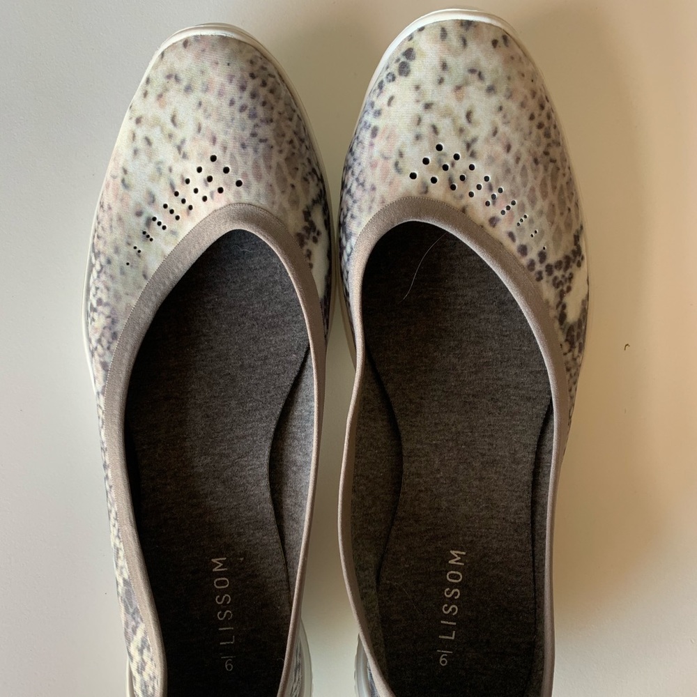 LISSOM snakeskin slip ons
